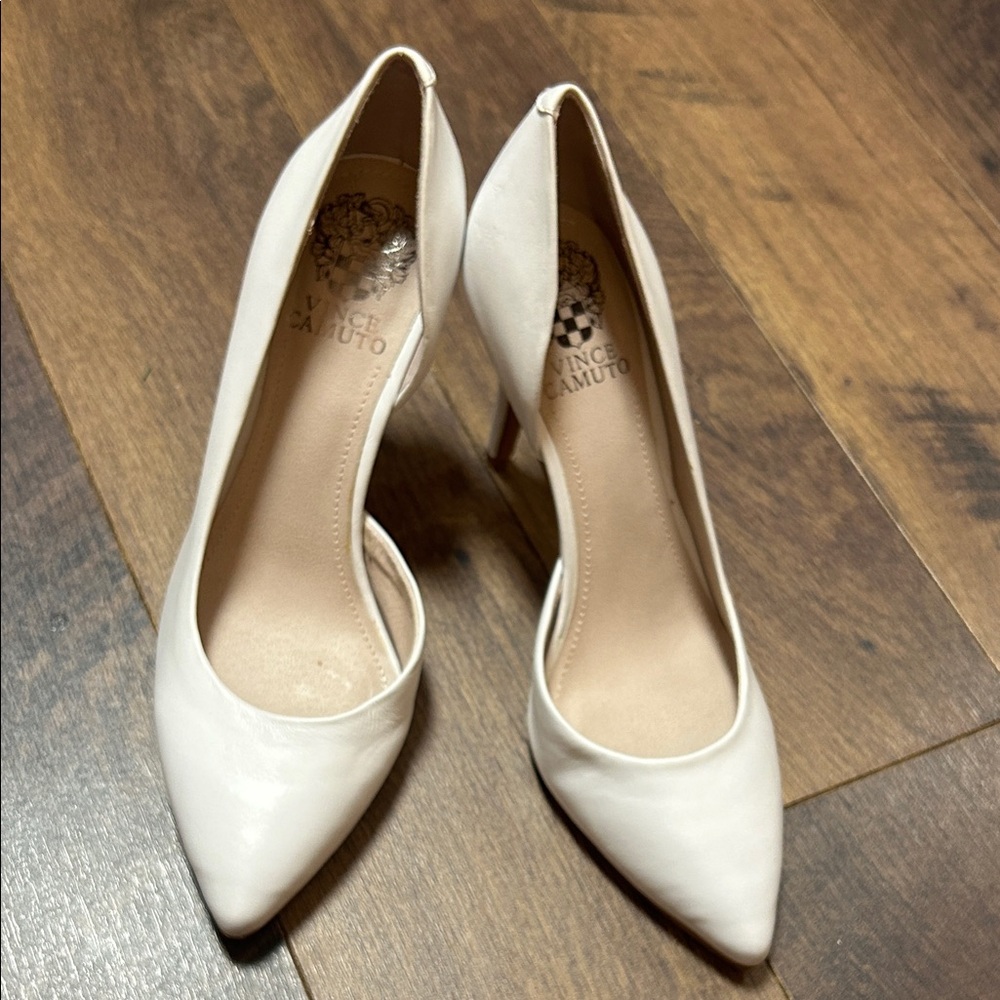 Vince Camuto Halona 2 D’Orsay Women's White Pumps Size 7M (37)